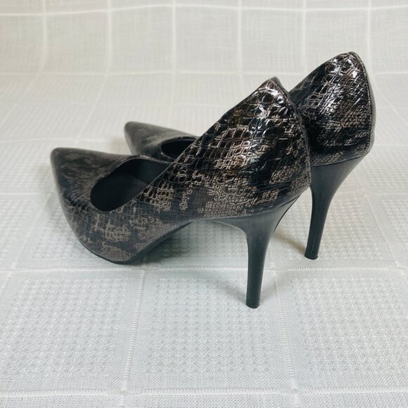 SUZY SHIER Snakeskin High Heels - Picture 8 of 15